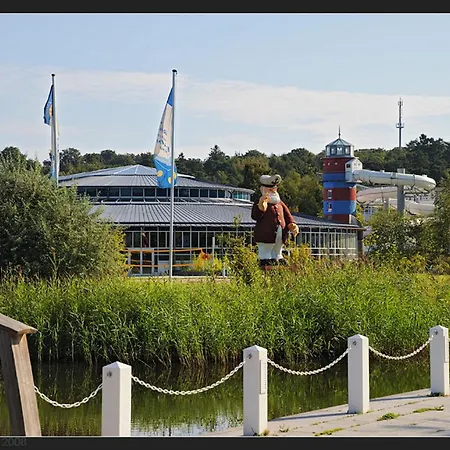 Faehrhaus Nr 12 Haus Mit Sauna- Und Schwimmbadnutzung Im Ahoi Erlebnisbad Ferienhaus *