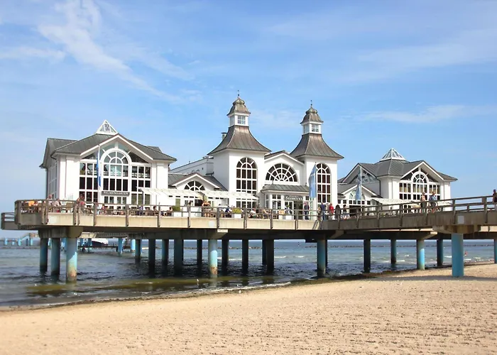 Ferienhaus Fährhaus Nr 12 Mit Sauna- Und Schwimmbadnutzung Im Ahoi Erlebnisbad Sellin (Rugen)